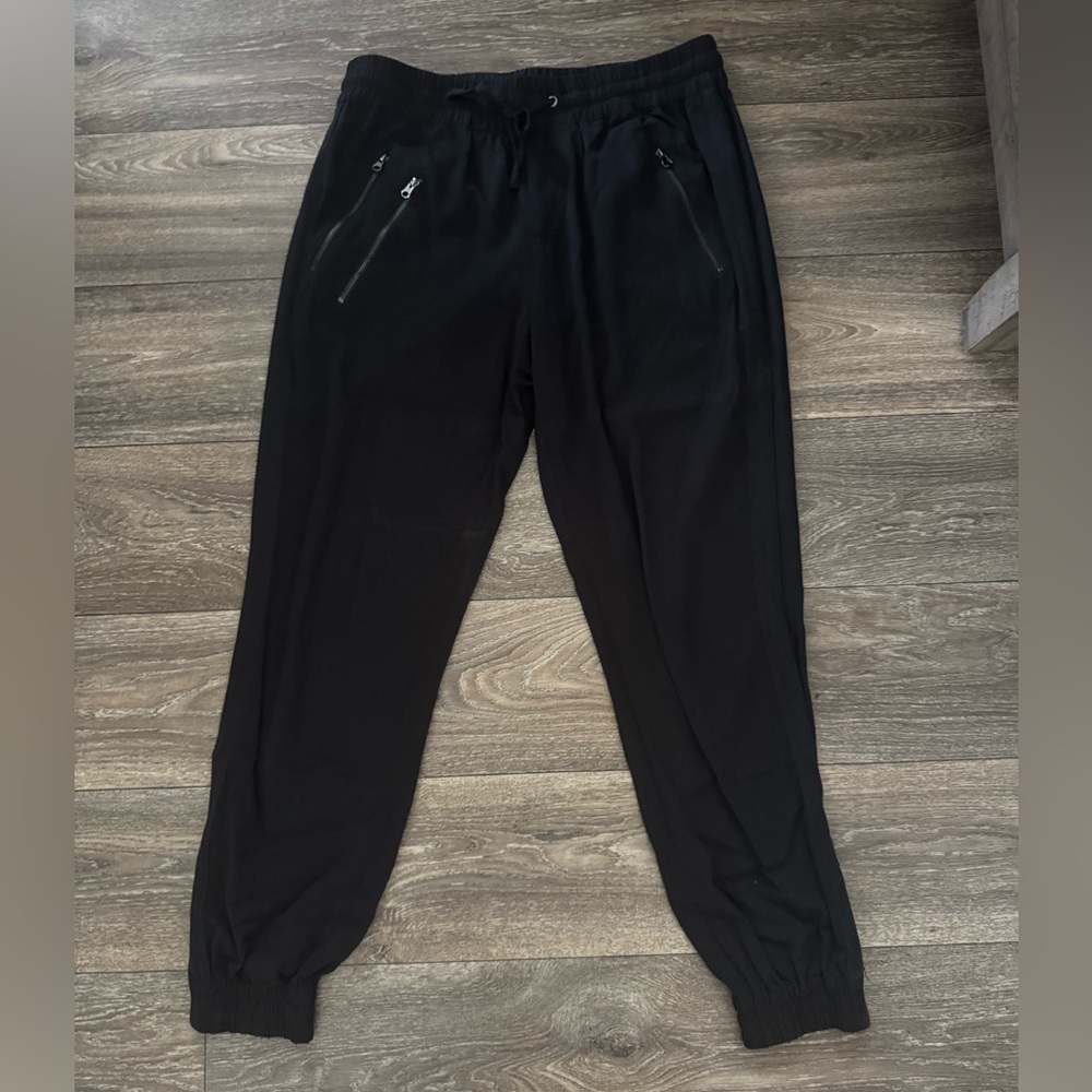 Fate Black Joggers